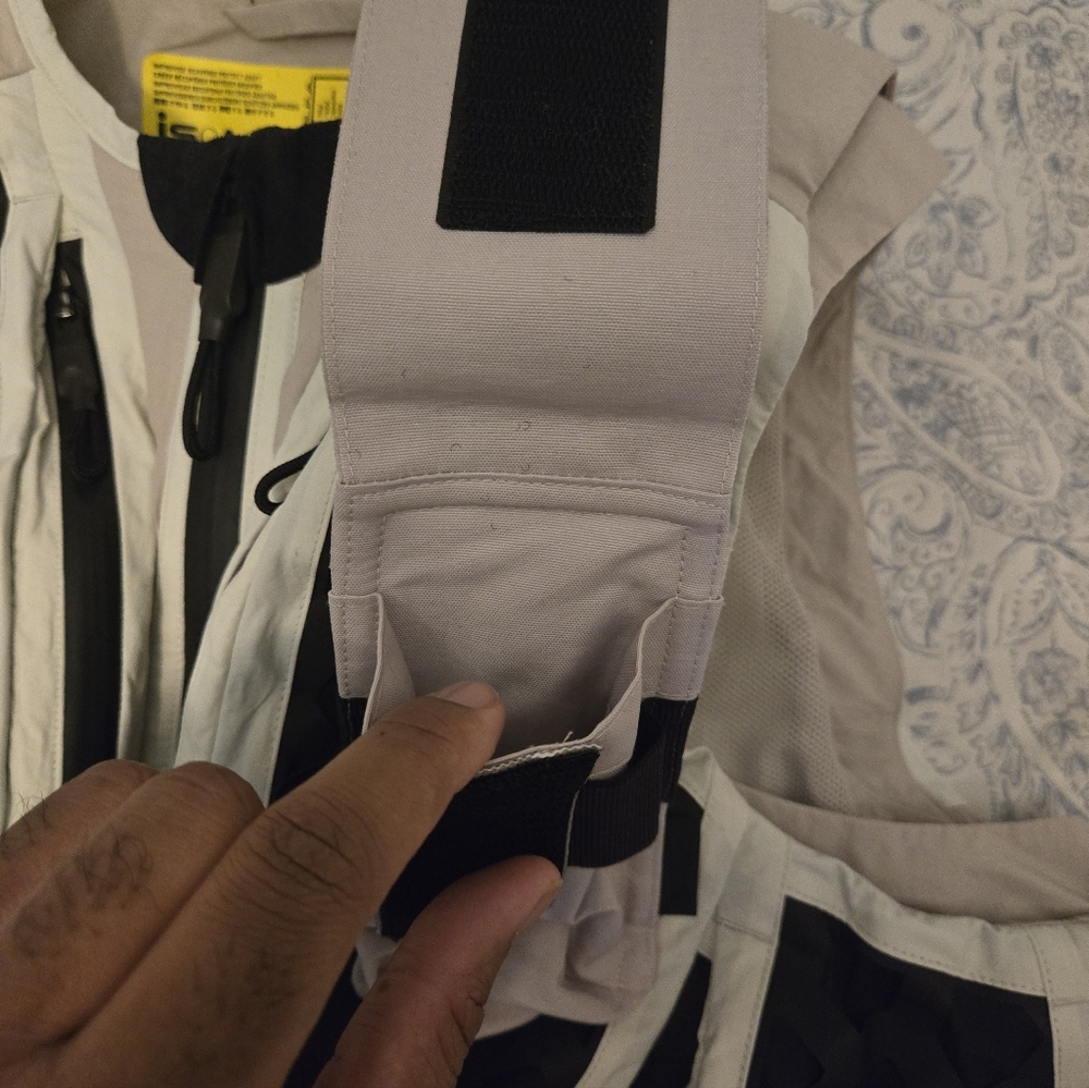 Nike ISPA NRG Modular Utility Pocket Vest – Light Bone FV4899‑072 – Men’s S - Picture 4 of 12